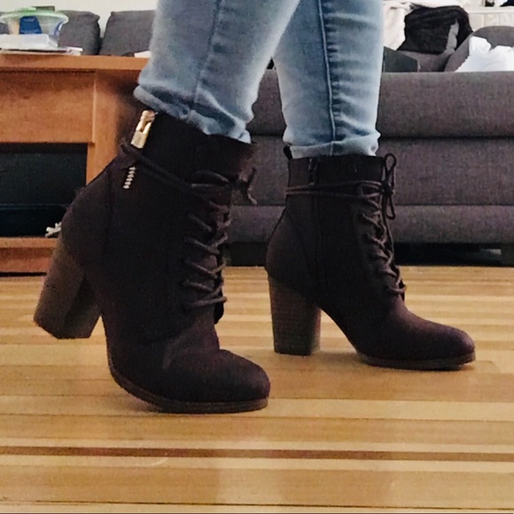 Burgundy fashion✨Booties - Picture 2 of 8
